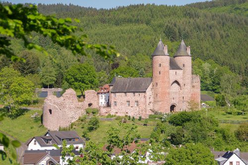 bertrada burg muerlenbach foto jochen hank